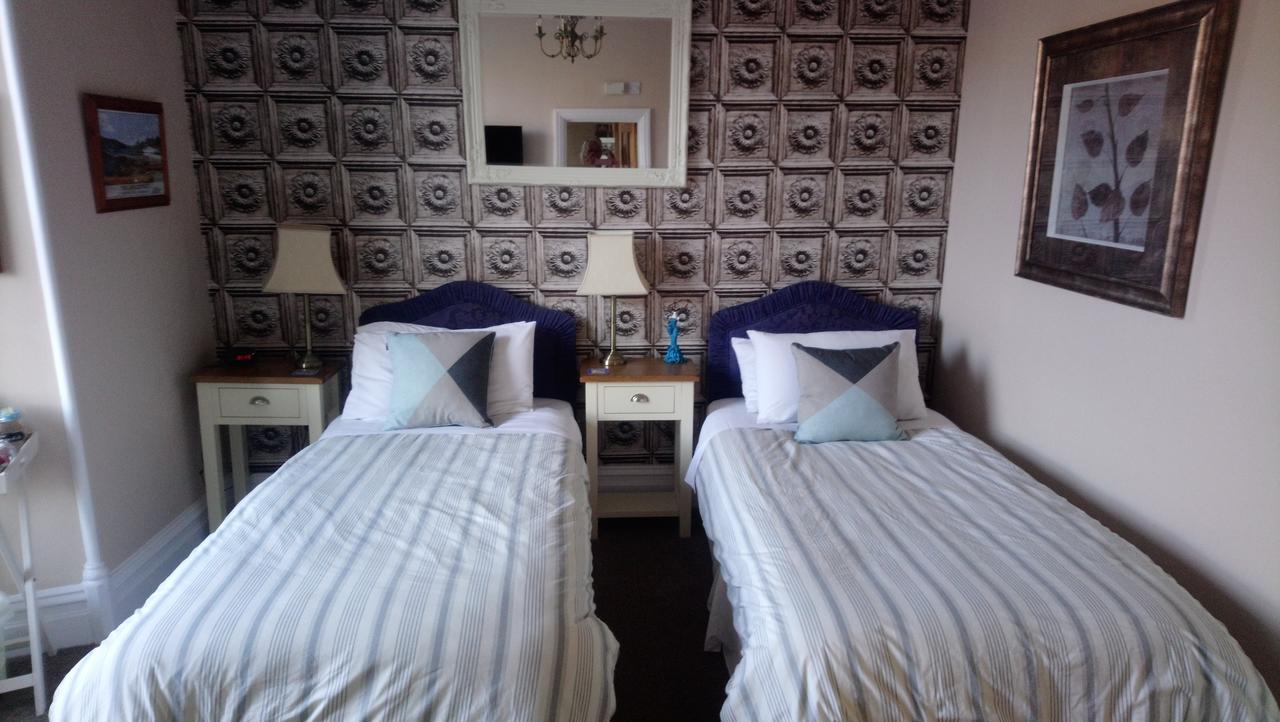 Invergarry Room Only Guest House For Adults Windermere Extérieur photo